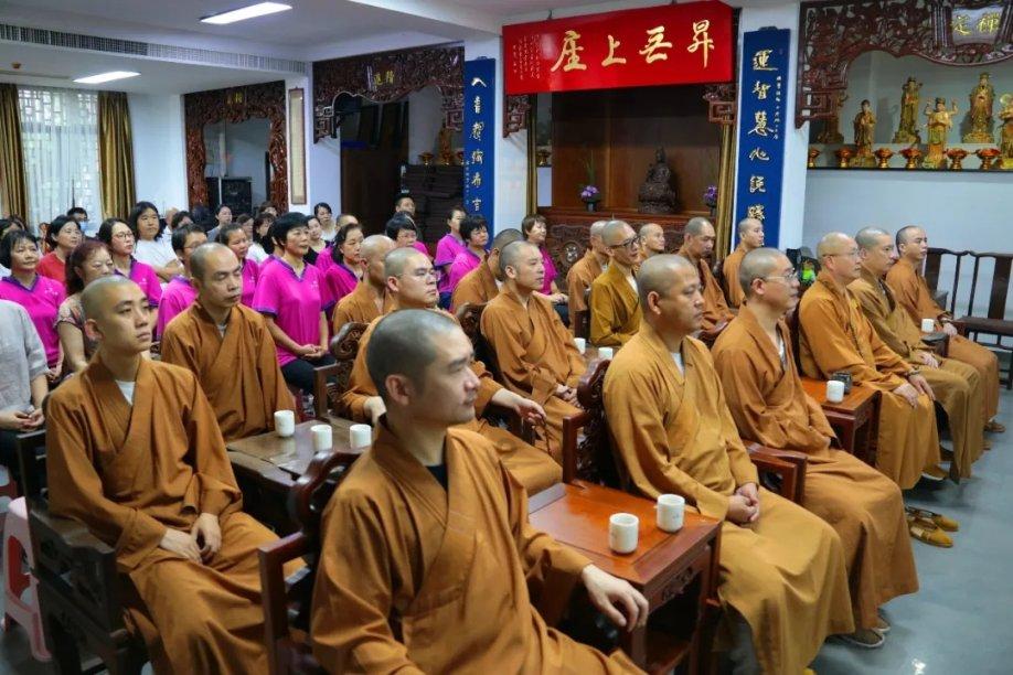 滑动蓝色方块选关版